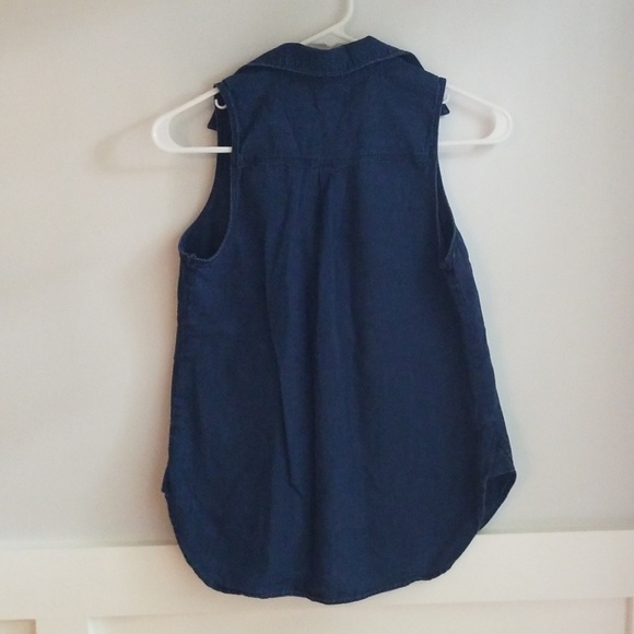 *SOLD* Old Navy Top - Picture 2 of 2